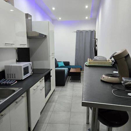 Appart 40M2 Independant, Confortable Avec Terasse Lunel  Kültér fotó