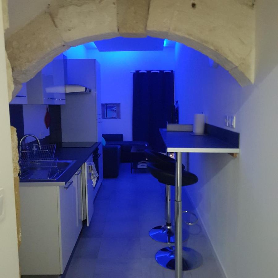 Appart 40M2 Independant, Confortable Avec Terasse Lunel  Kültér fotó