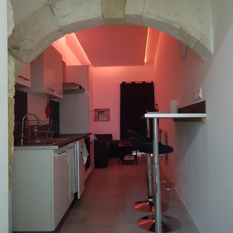 Appart 40M2 Independant, Confortable Avec Terasse Lunel  Kültér fotó
