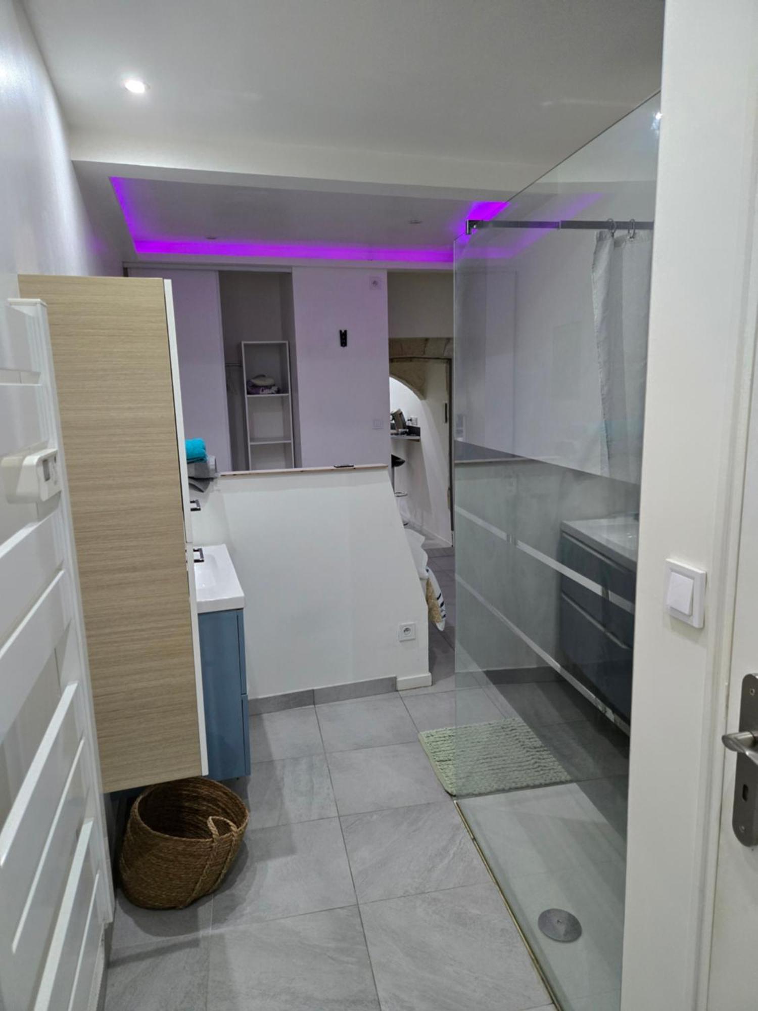 Appart 40M2 Independant, Confortable Avec Terasse Lunel  Kültér fotó